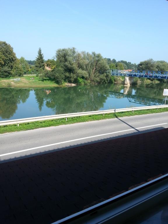 Guesthouse Kod Mosta Karlovac Δωμάτιο φωτογραφία