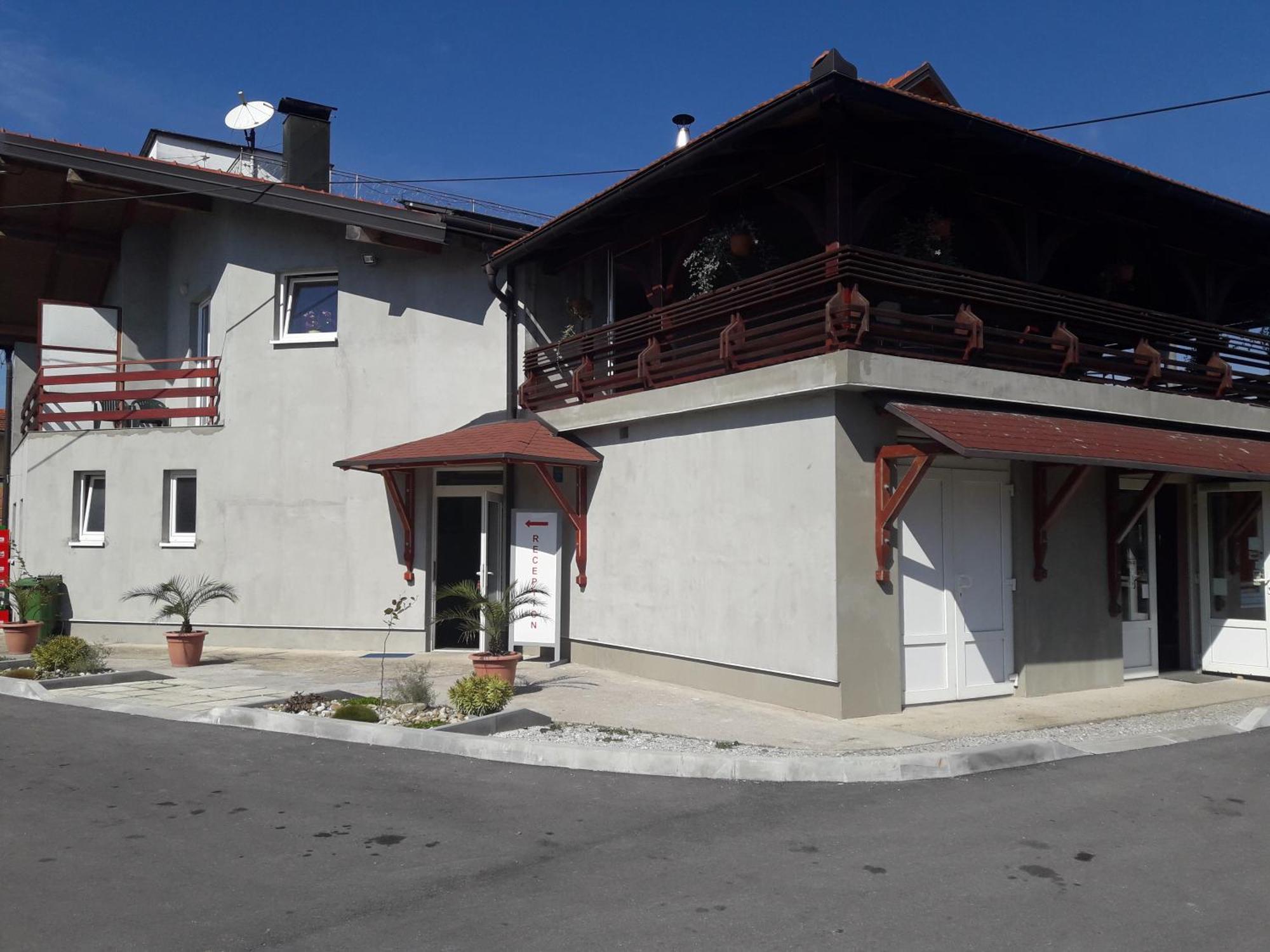 Guesthouse Kod Mosta Karlovac Εξωτερικό φωτογραφία